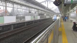 北陸新幹線 あさま620号 東京行きが軽井沢駅に到着