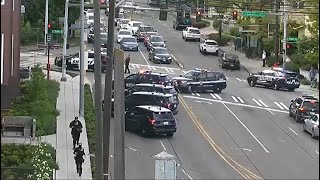 [Traffic Cam] Large police and SWAT response to shooting, barricaded suspect