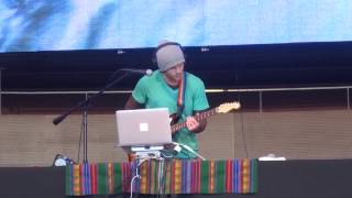 Christopher Willits at the Pritzker Pavilion 1 of 2