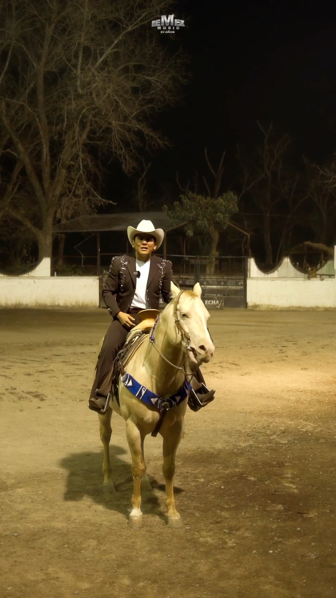 Pa´ que sepas conmigo, quien se lleva se aguanta?#TeAclimatas de Edwin Luna y La Trakalosa de Mty