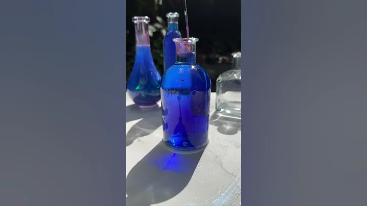 Making some of my Siren themed decorative potion bottles! #apothecary #potions #potion #potioncraft