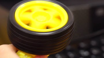 Blind people learn programming and electronics with Arduino