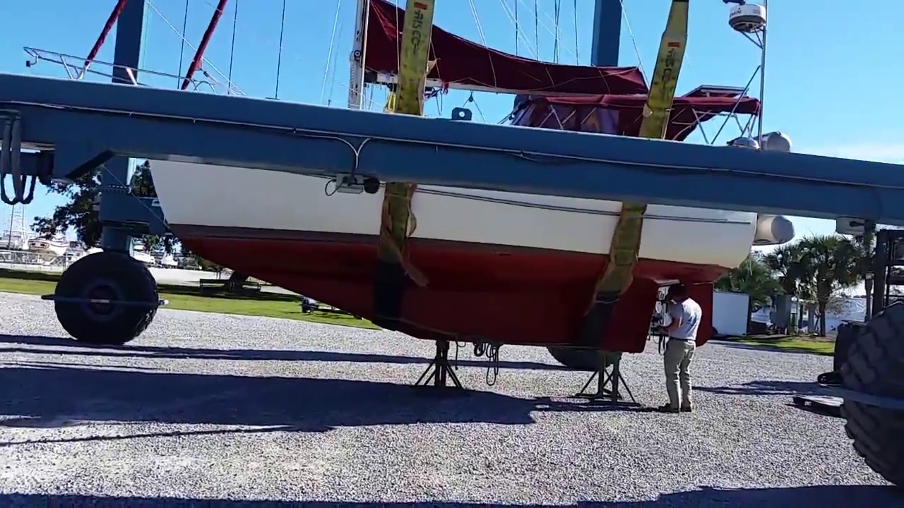 1988 Island Packet 27 haulout and survey.  All is well!