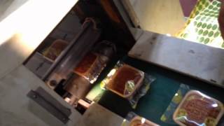 mooncake flow wrapping machine/ moon cake pillow type packing machine