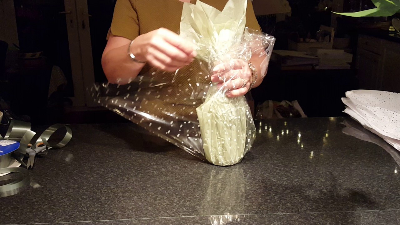 Gift Wrapping a Wine Bottle.. YouTube