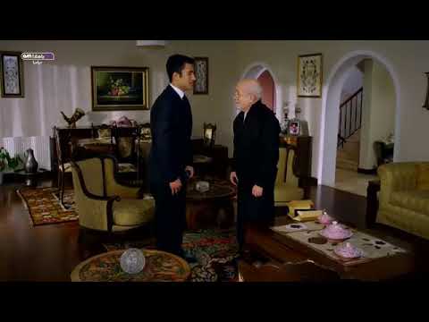 مشهد حزين بابا عمر يشاهد وصية عابد