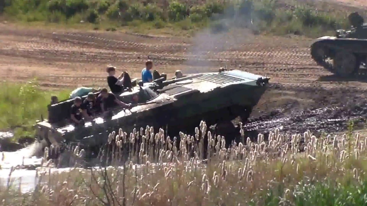 Wasserfahrt Extrem BMP im Offroadkessel Landsberg