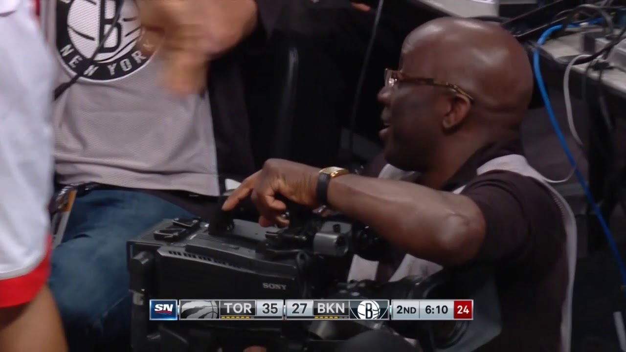 camera iphone 8 plus apk Kyle Lowry crashes into cameraman