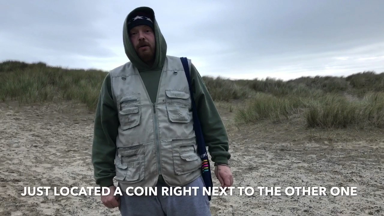Dog relics and sons Barmouth beach Metal detecting on Barmouth Beachbeach YouTube