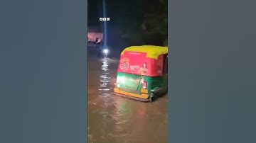 Rain floods Gurugram: Leaking roofs, ‘nightmarish’ traffic jams | BBC News India