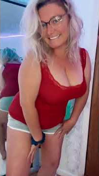Just a Normal hot mom #hotmom #milf #comedy #cougar #stepmom