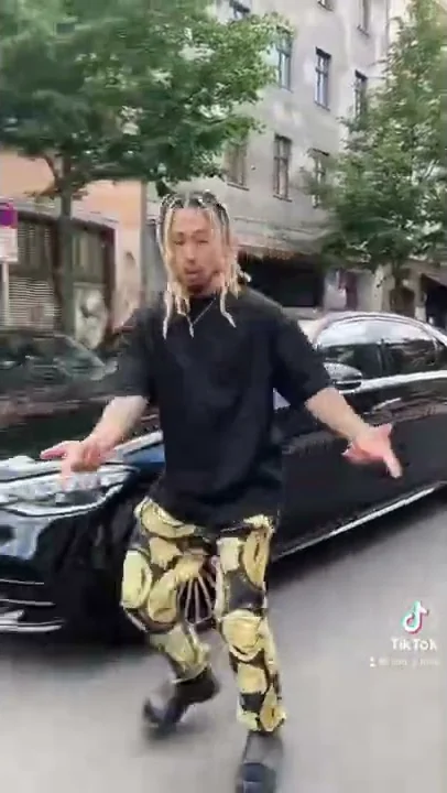 やくぶーつをするな