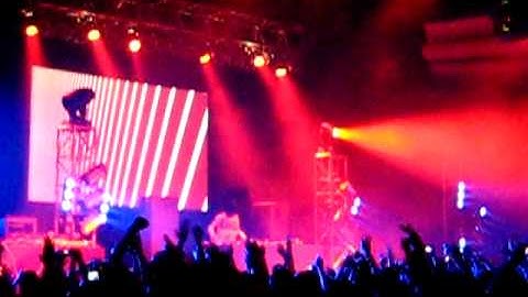 Deadmau5 - Not Exactly (LIVE Hollywood 2009 HQ)