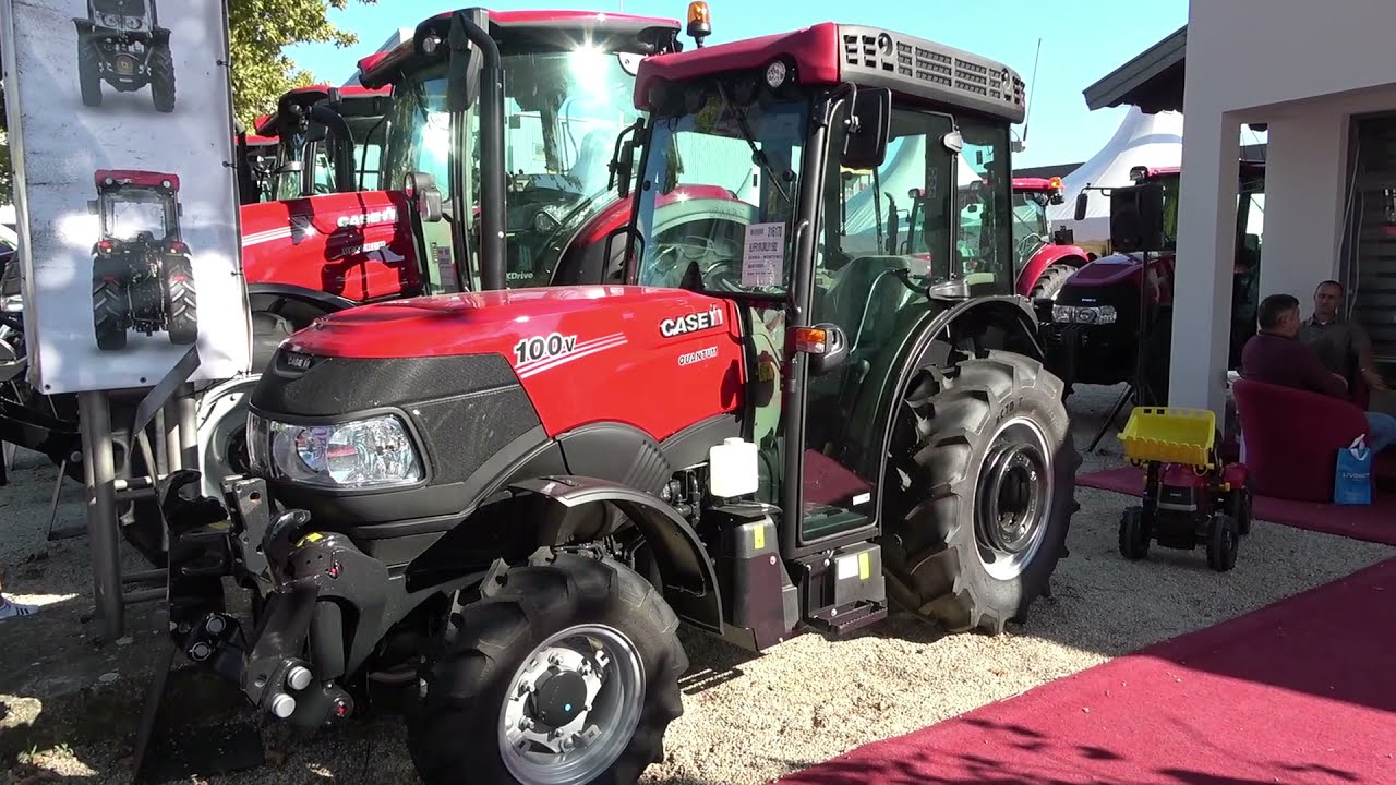 The 2022 CASE QUANTUM 100V tractor
