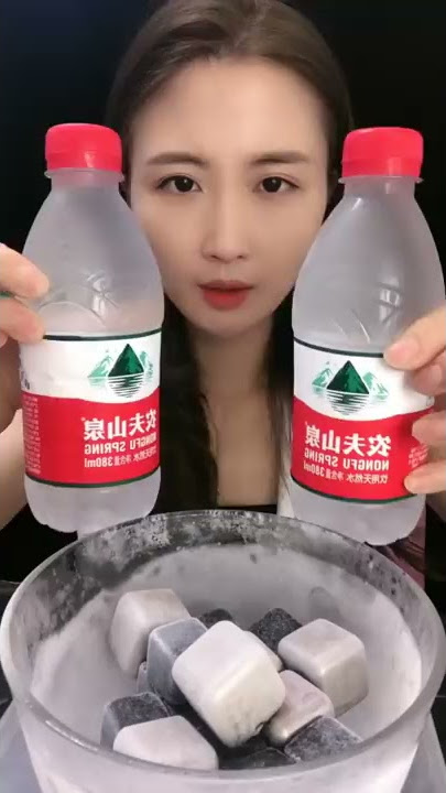 ASMR MUKBANG ICE EATING SOUNDS FROM THE FROZEN WATER