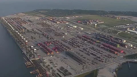 Dockworkers' union suspend strike until Jan. 15 to allow time to negotiate new contract