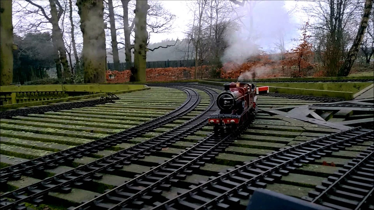 Gauge 1 trains - YouTube