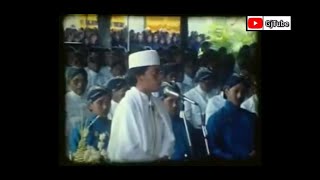 Penampilan KH Muamar ZA di kraton yogyakarta 1987 saat masih muda