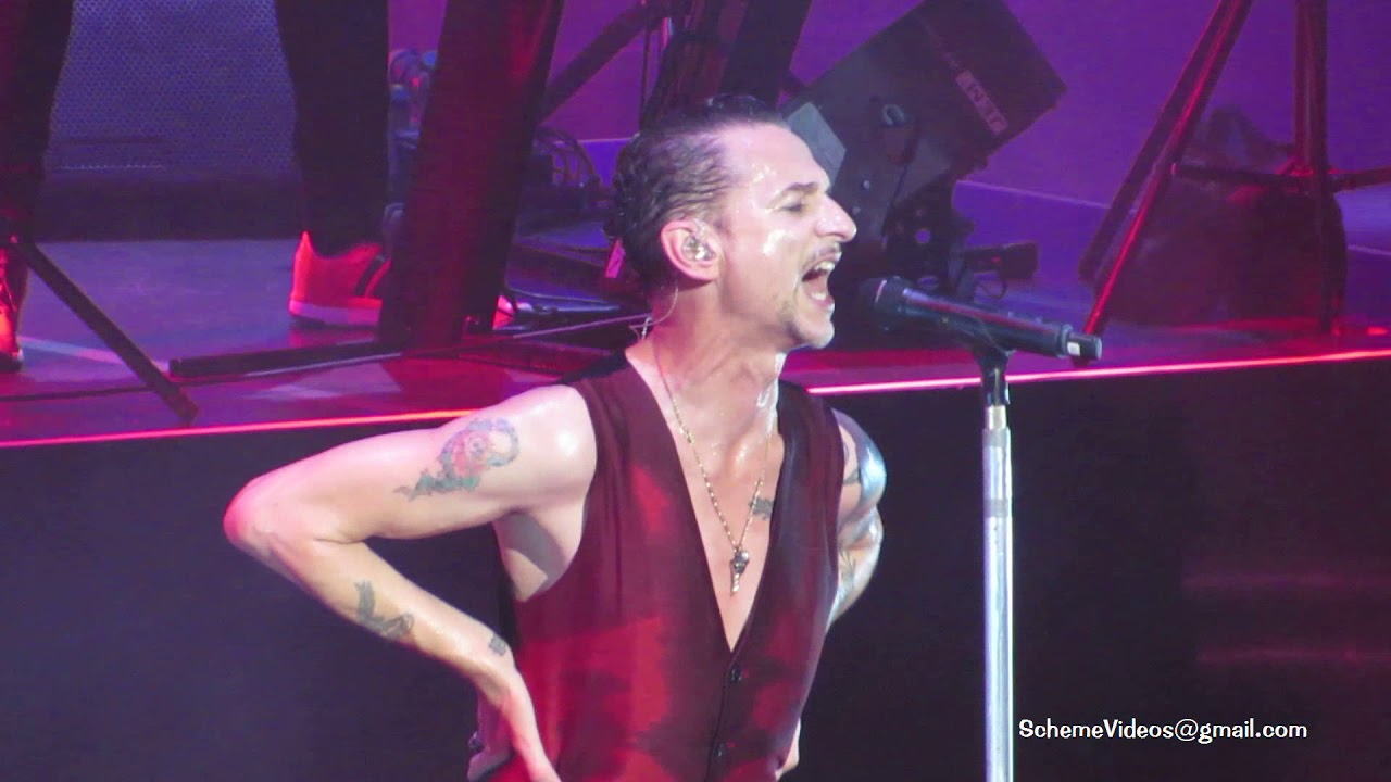 Depeche Mode PERSONAL JESUS Key Arena, Seattle 10/21/17 YouTube