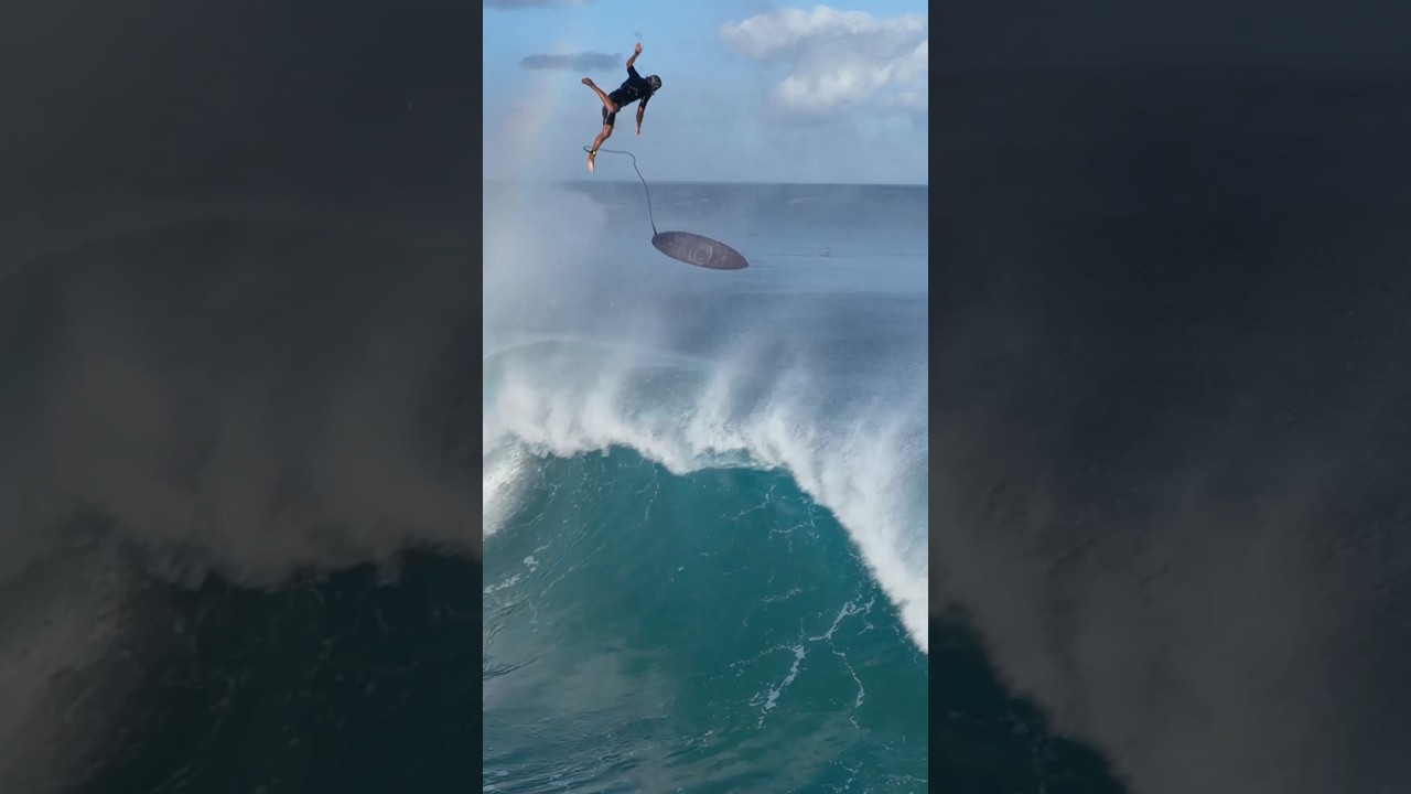 One of the SCARIEST WAVES in the world ‍ #pipe #surf #spot