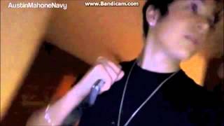 Austin Mahone Walking Around With a Knife - Ustream September 29th 2013