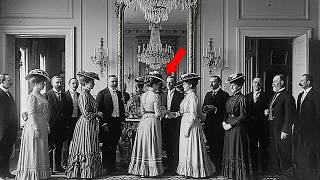 A 1902 photograph captured a mirror reflection that shouldn't be possible