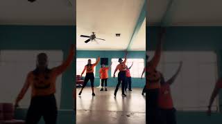 Zumba HEY DJ REMIX