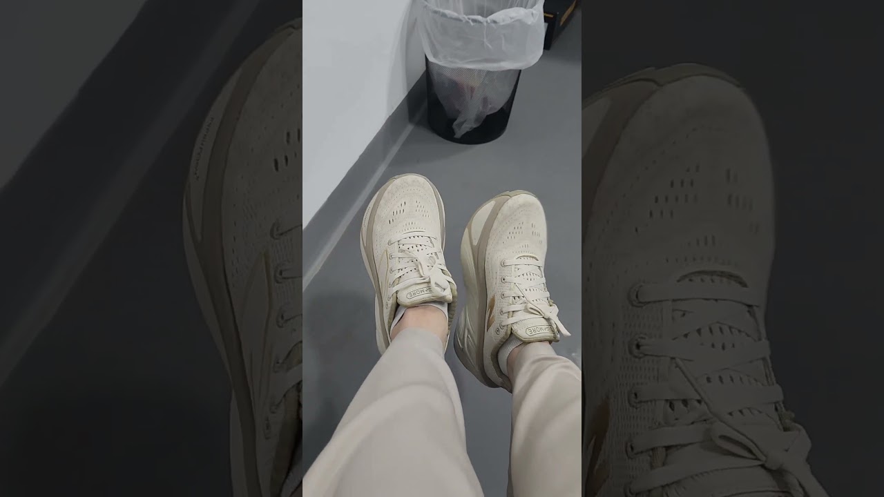 New Balance Women's Fresh Foam X More V5 Running Shoe