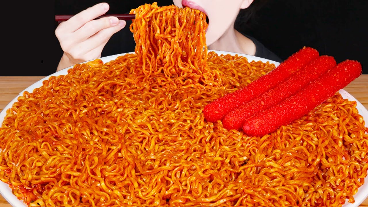 ASMR FIRE NOODLES RAMEN RECIPE CHEETOS CHEESE STICKS COOKING MUKBANG 불닭