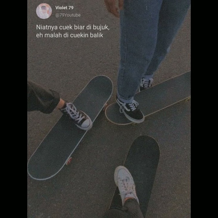 Story WA Di cuekin balik