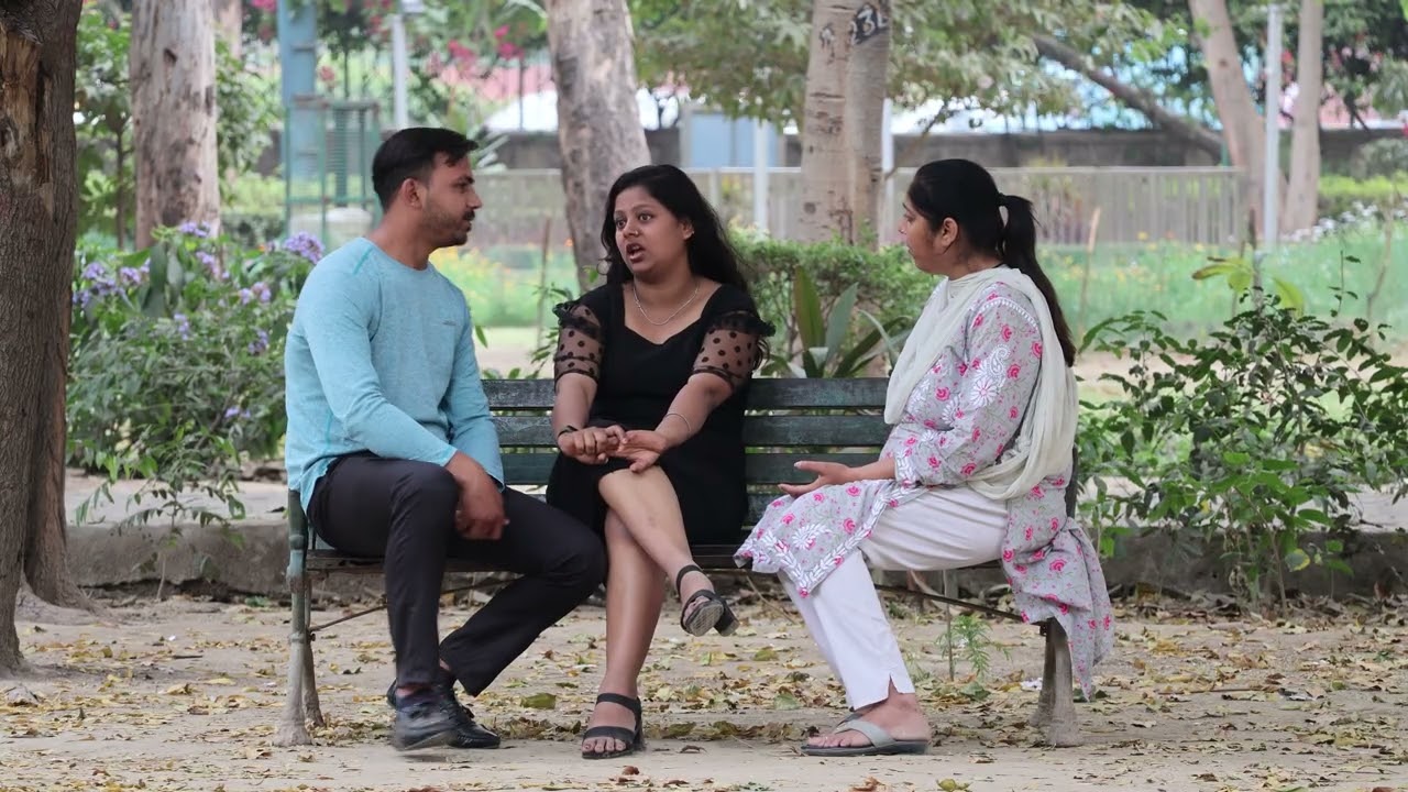 पैसों के लिए पत्नी को दिया धोखा 😭 | Girlfriend ने शादी के दिन दूसरे लड़के के साथ OYO में मिली 😱