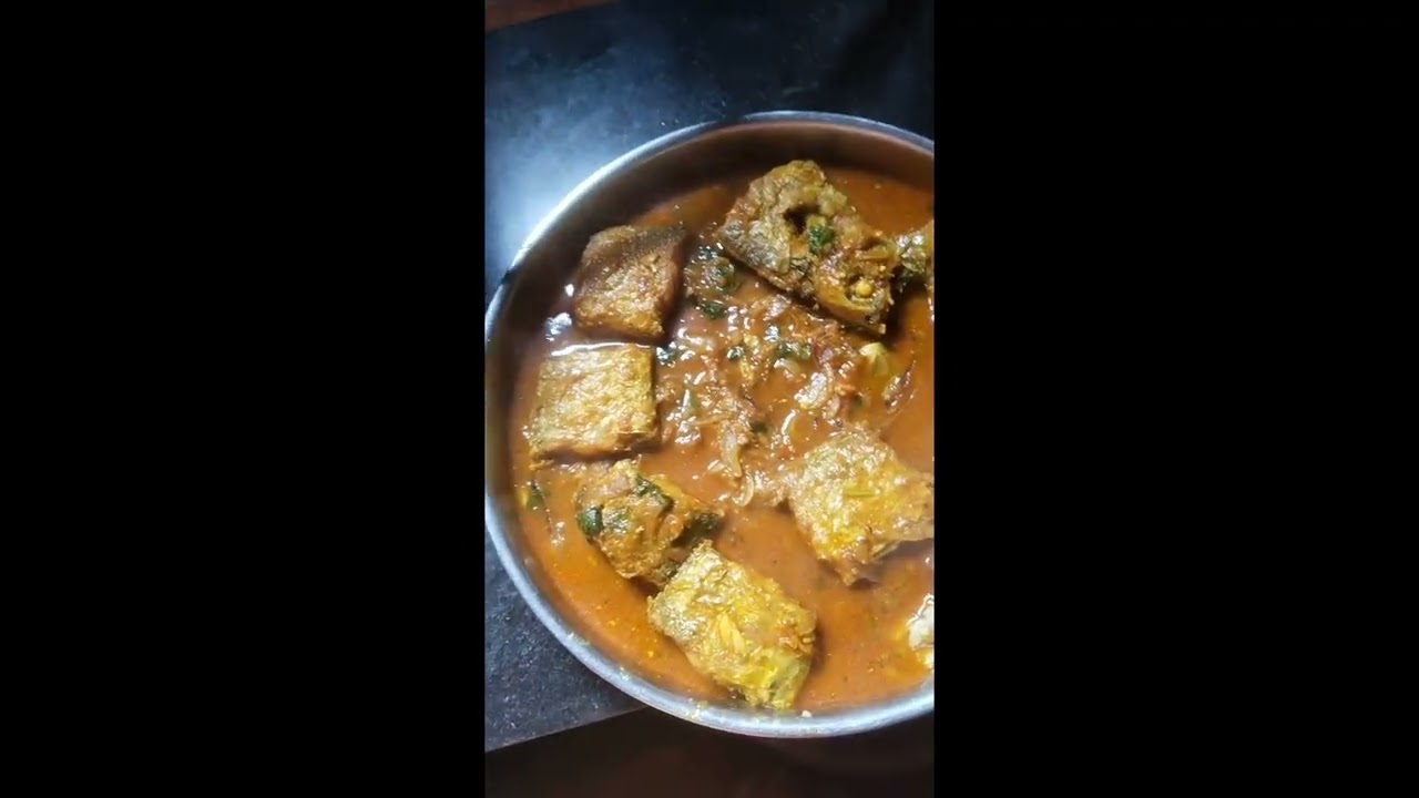 আজকের রান্না টা কেমন হয়েছে বন্ধুরা 🌹