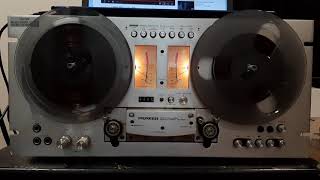 Download Lagu Uji Rashid - Semakin Hari Semakin Sayang on Pioneer RT-707. MP3