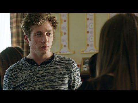 Shameless | 'Hood Rat Attitude' Official Clip | Season 4 Episode 2