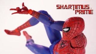 MAFEX Peter B. Parker Spider-Man Into the Spider-Verse Medicom Marvel Sony Action Figure Review