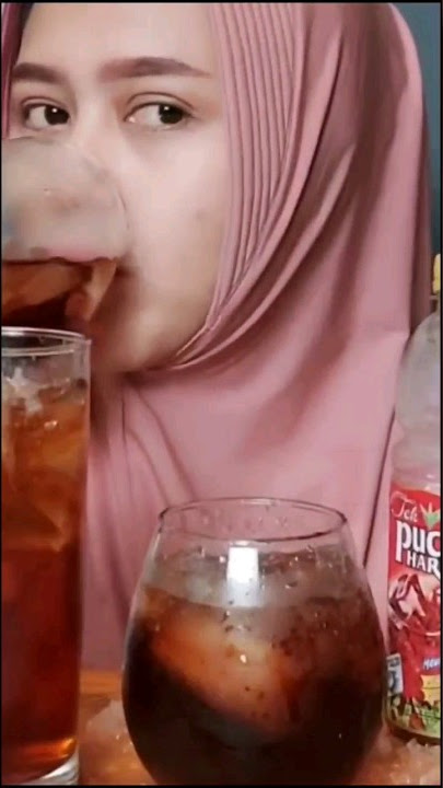 SEGERRR TEH PUCUK@ GUYS || MUKBANG MINUMAN SEGAR DINGIN || #shorts #feedshorts #tehpucukharum