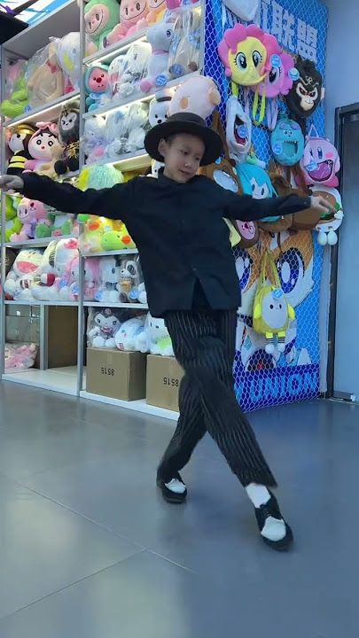 somebody asked for this dance #dance #trend #trending  #女孩子也可以很帅气#FREESTYLE #POPPING #少儿街舞#广州街舞
