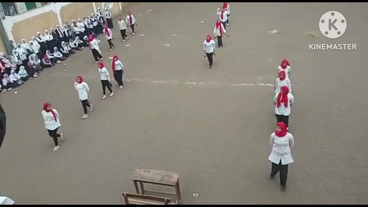 عرض رياضى على اغنية محمد حماقي ولا اى كلام فى عيد الام