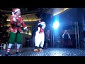 Christmas Circus Pingüinos y duendes bailando Christmas Of Love