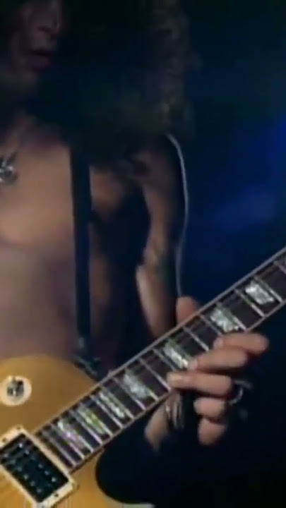 Slash. ( Fullnya Tekan tanda play di atas ▶️ ). #shorts #short #shortvideo #viral #gitar #slash