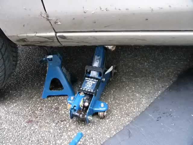 Lift A Car Safely Using A Jack And An Axle Stand - Youtube