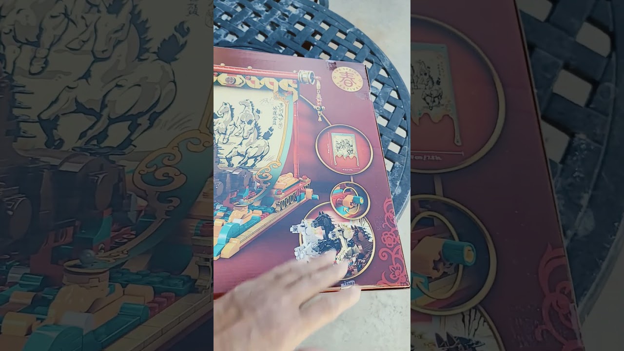 Робот для пожертвований к лунному Новому году 2026. Год Лошади.