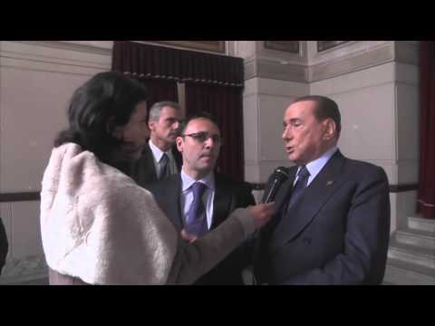 Video: Vợ Của Berlusconi: ảnh