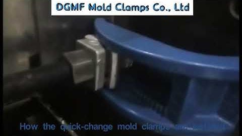 Quick-change mold clamps installation for plastic injection molding machine