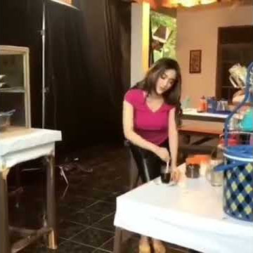 WARUNG KOPI PELAYAN NYA CANTIK DAN HOT DI KERUMUNI BAPAK BAPAK