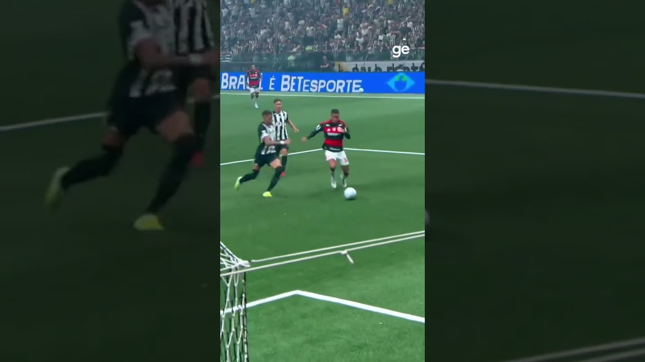 🔴⚫️ O PRIMEIRO GOL DE PEDRO NA GOLEADA DO FLAMENGO SOBRE O ATLÉTICO-MG | #shorts | ge.globo