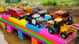 Building bridge blocks car toys by Toy For Kids [토이포키즈] 972,703 views 2 years ago 4 minutes, 6 seconds