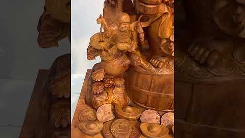 Di Lặc Vác Cành Đào.Gỗ hương ta. A chị cùng thưởng lãm ưng ý liên hệ e . Sdt 0838729789 - 0838729456