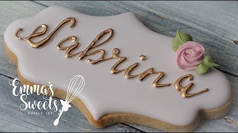 How to Make Royal Icing Leaves by Emma