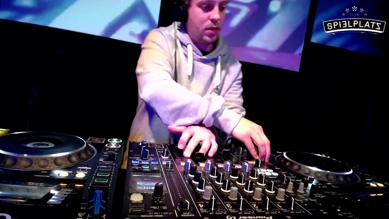 ROLL OUTDrum&Bass Club Spielplatz LIVE w// Phentix YouTube